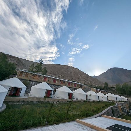 Apex Hotels And Resorts Hussaini Karimabad  Kültér fotó