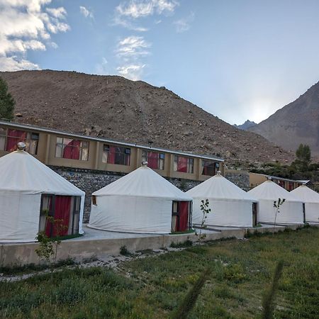 Apex Hotels And Resorts Hussaini Karimabad  Kültér fotó