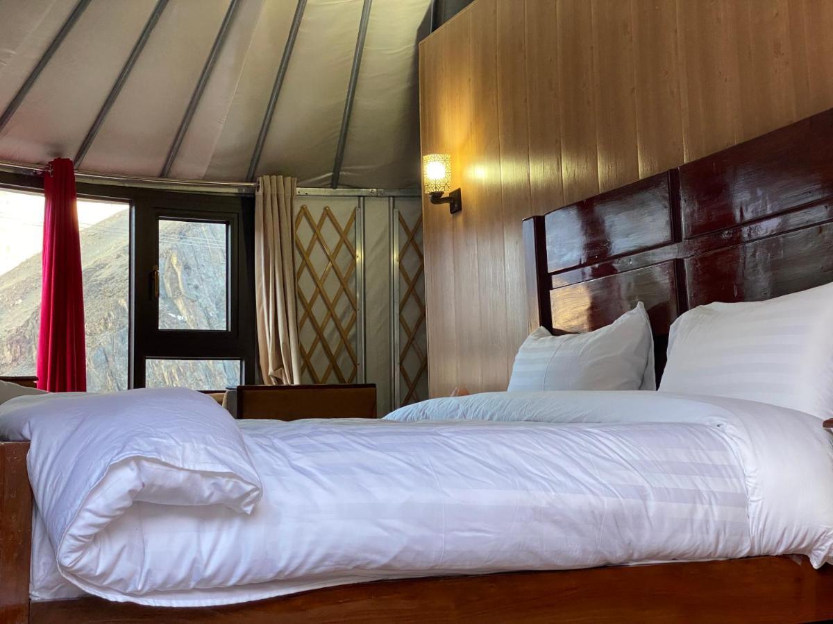 Apex Hotels And Resorts Hussaini Karimabad  Kültér fotó