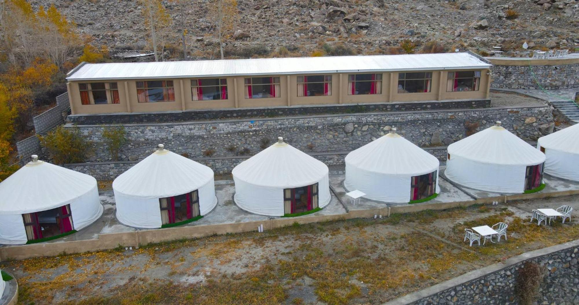 Apex Hotels And Resorts Hussaini Karimabad  Kültér fotó