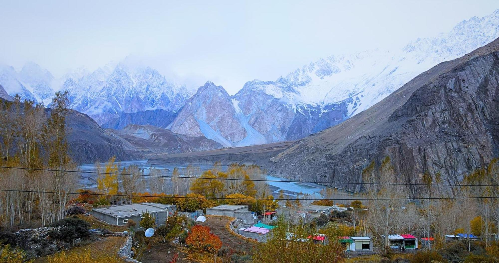 Apex Hotels And Resorts Hussaini Karimabad  Kültér fotó