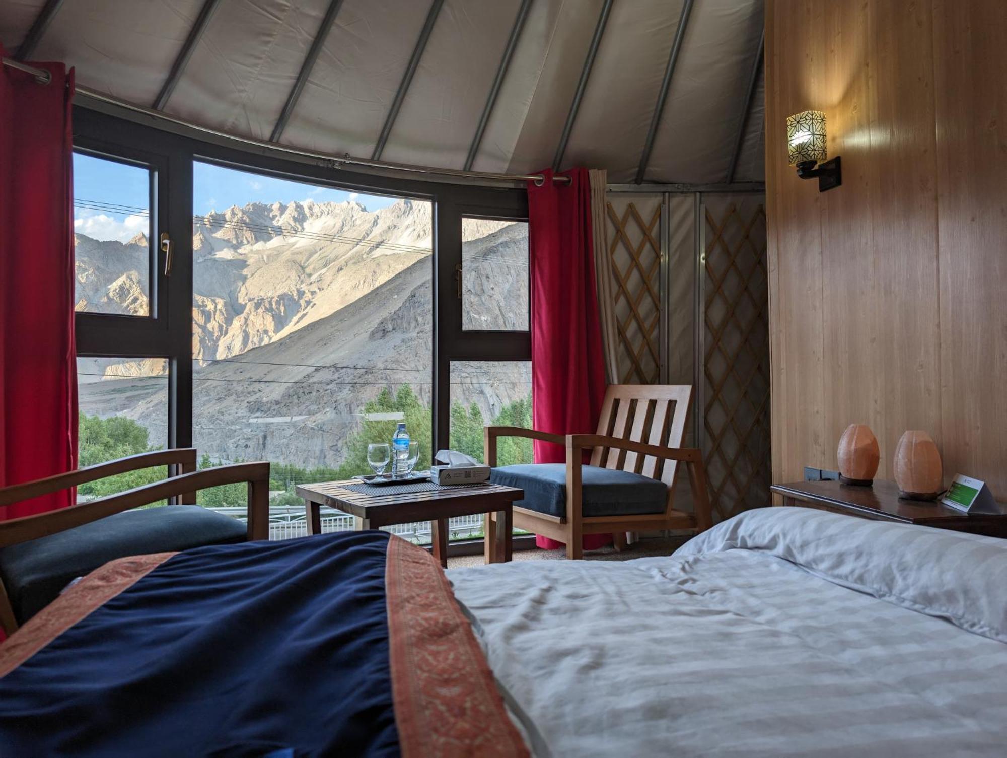 Apex Hotels And Resorts Hussaini Karimabad  Kültér fotó