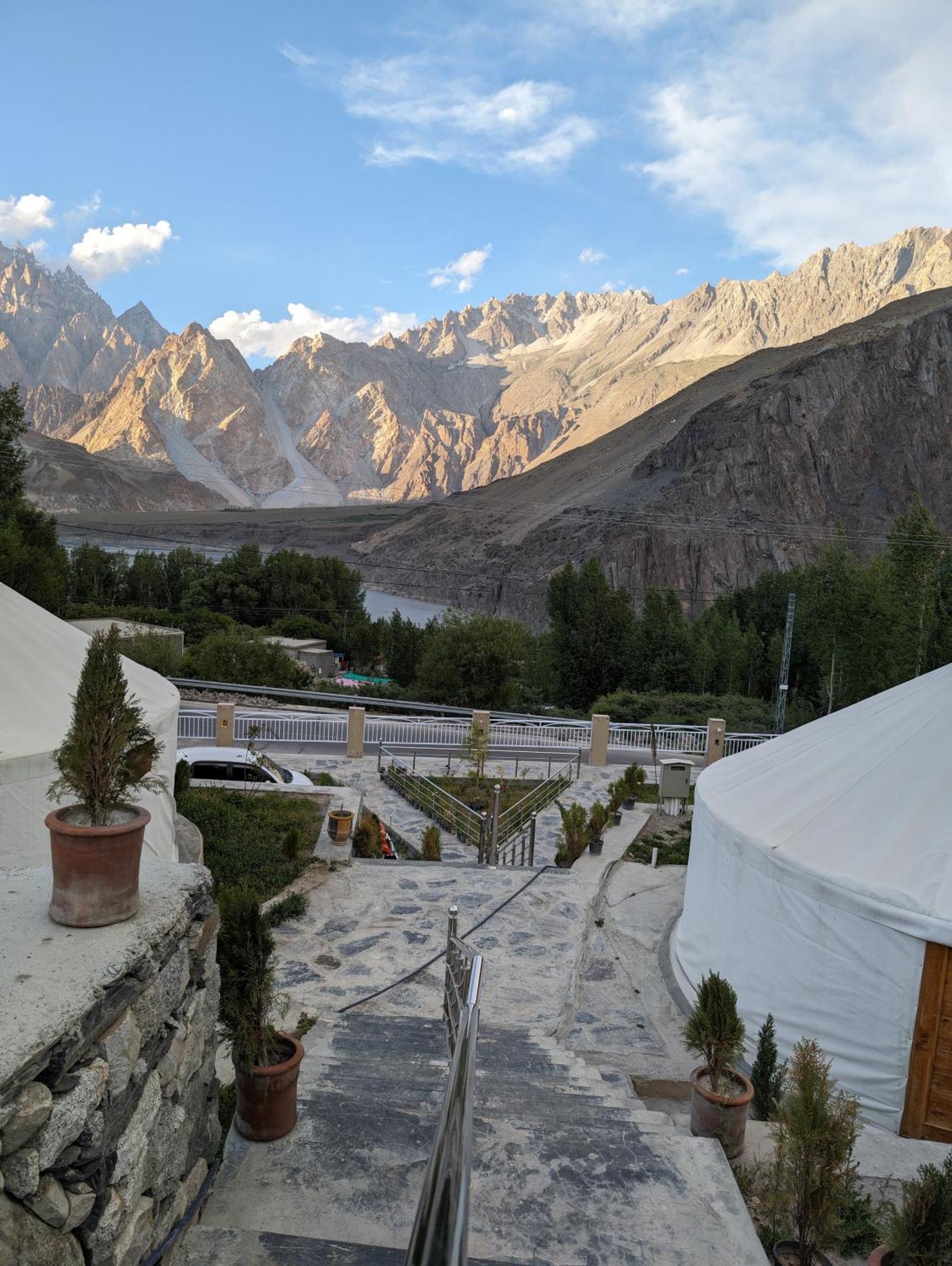Apex Hotels And Resorts Hussaini Karimabad  Kültér fotó