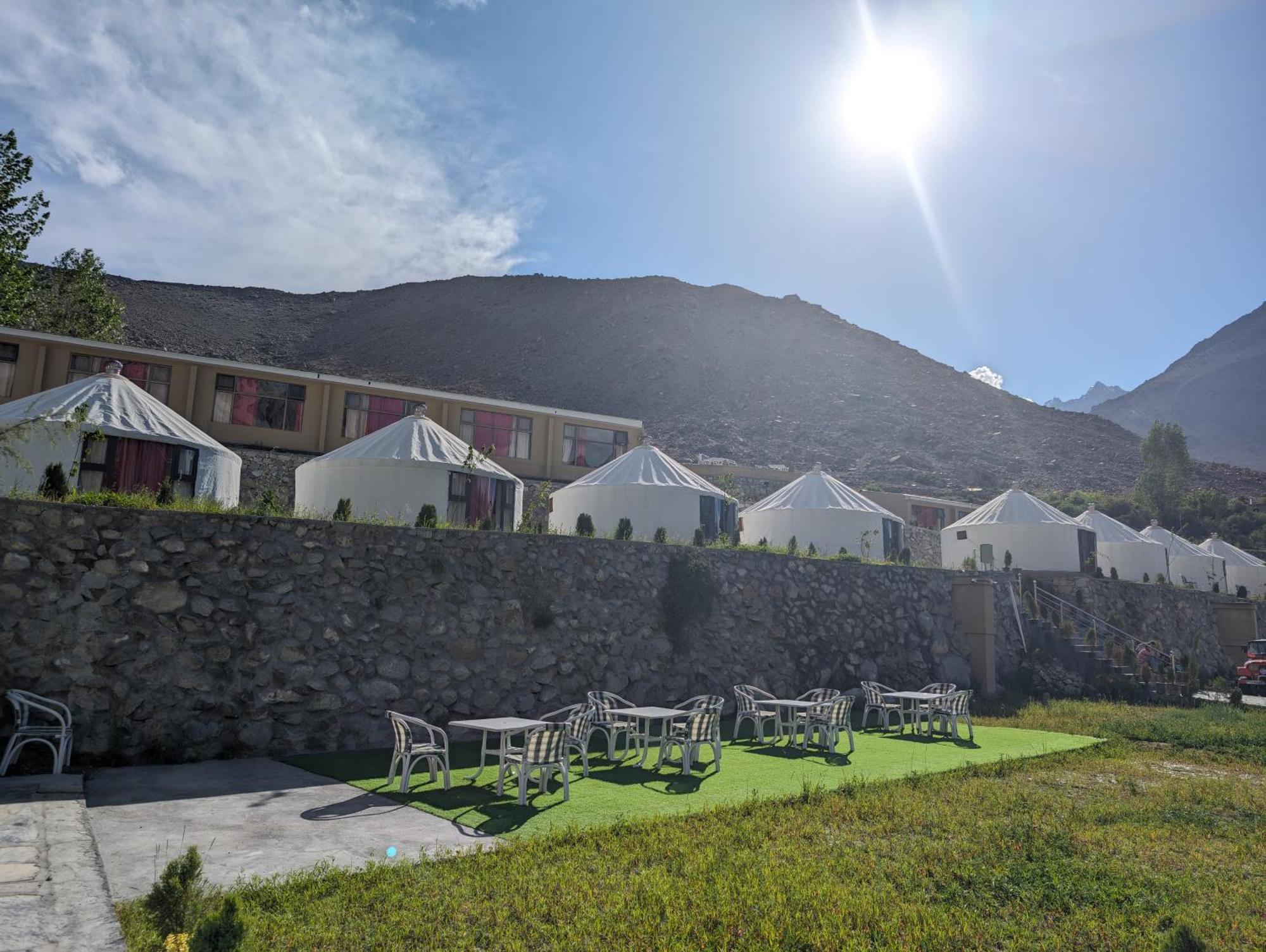Apex Hotels And Resorts Hussaini Karimabad  Kültér fotó